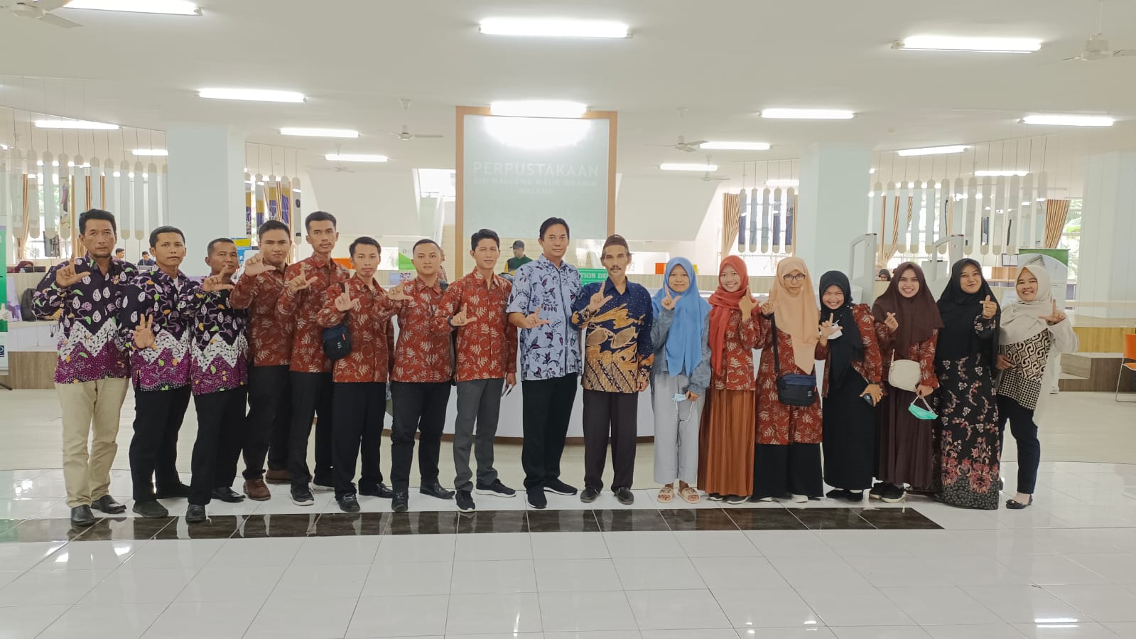 UPT Perpustakaan IAIN Madura Laksanakan Studi Banding ke Perpustakaan Pusat UIN Maulana Malik Ibrahim Malang