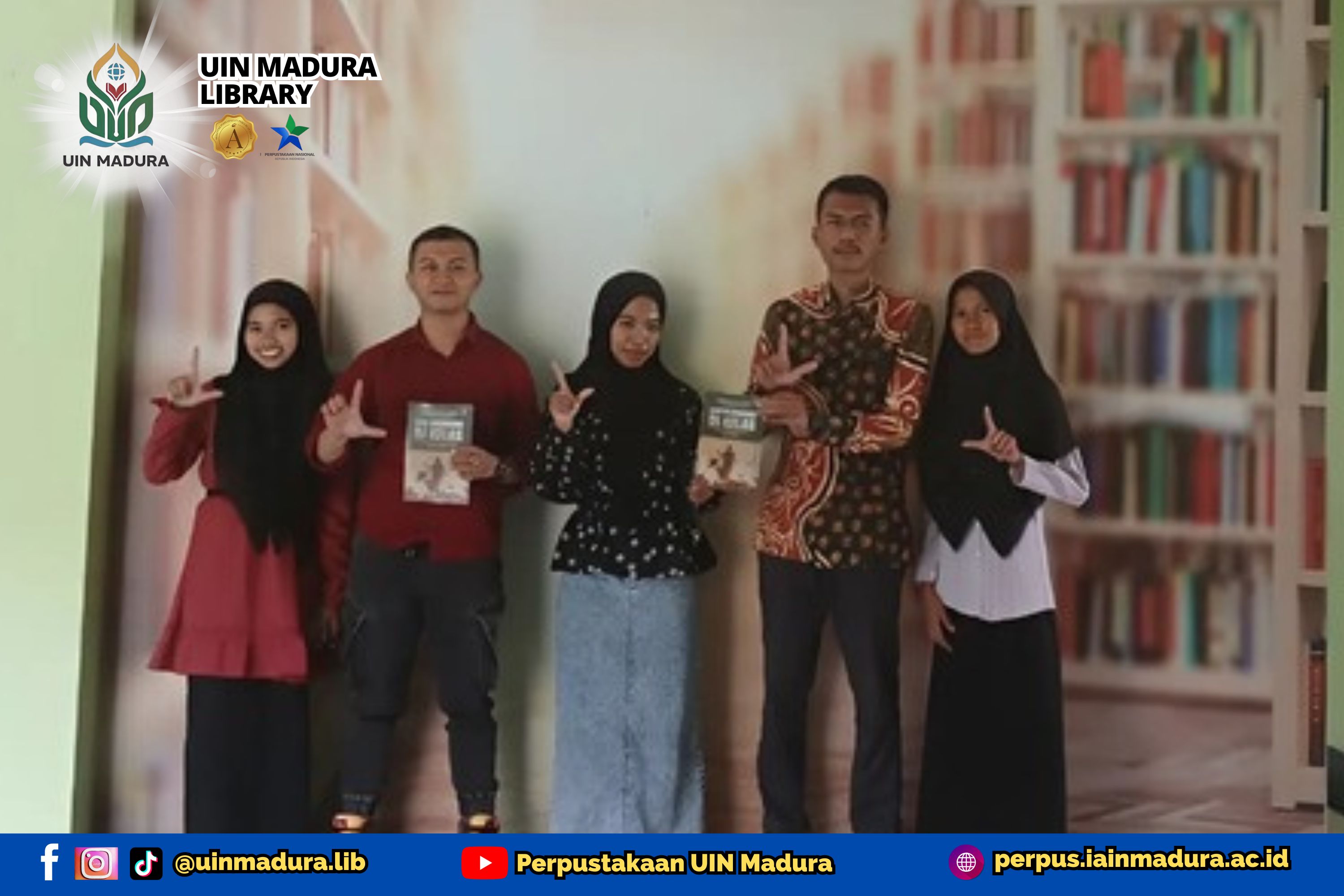 Mahasiswa PGMI UIN Madura Hibahkan Buku “Seni Berbicara di Kelas”
