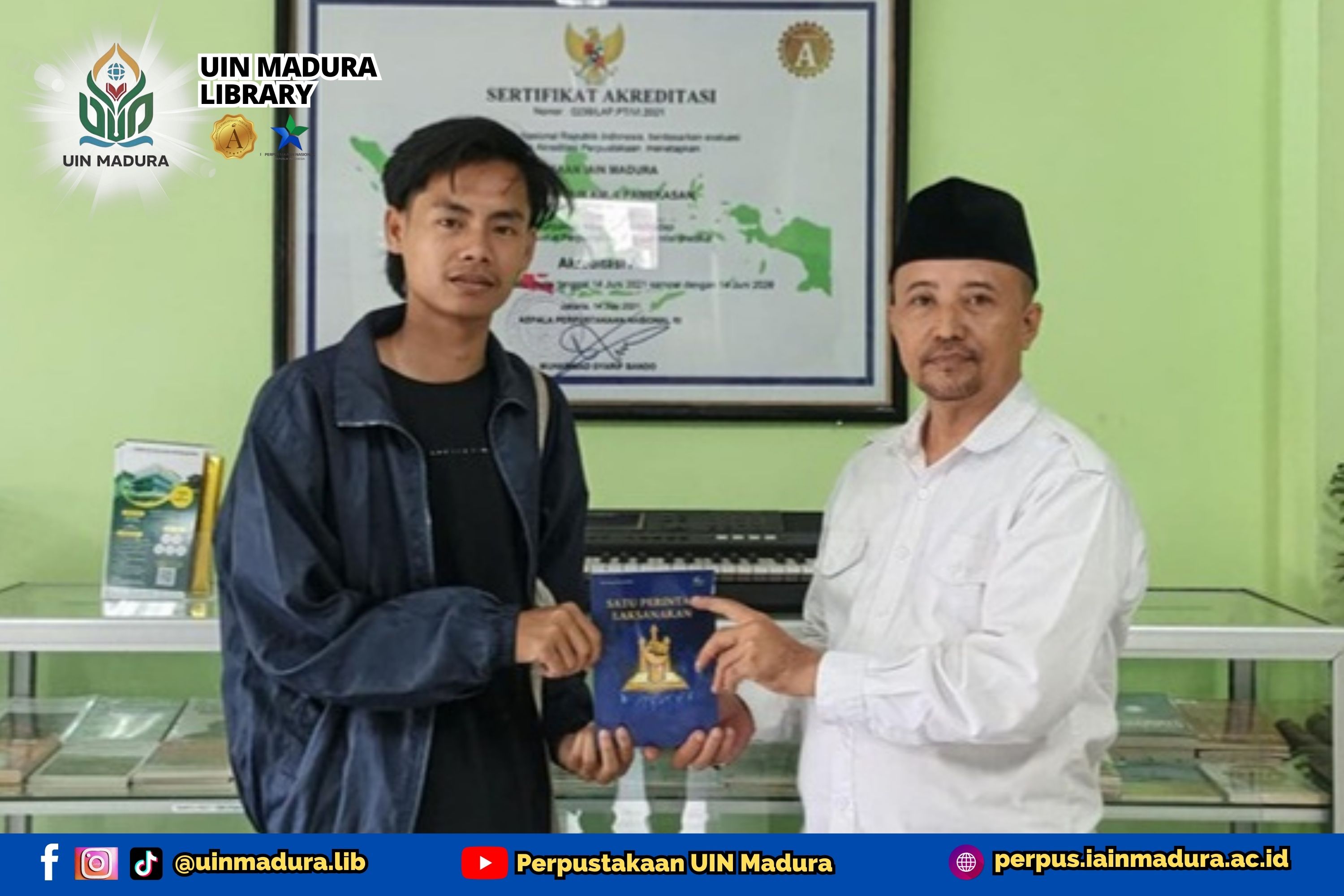 Kepala Perpustakaan Terima Hibah Buku Satu Perintah Laksanakan